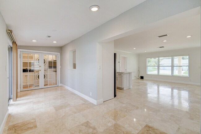 Building Photo - 15021 Jackson Rd