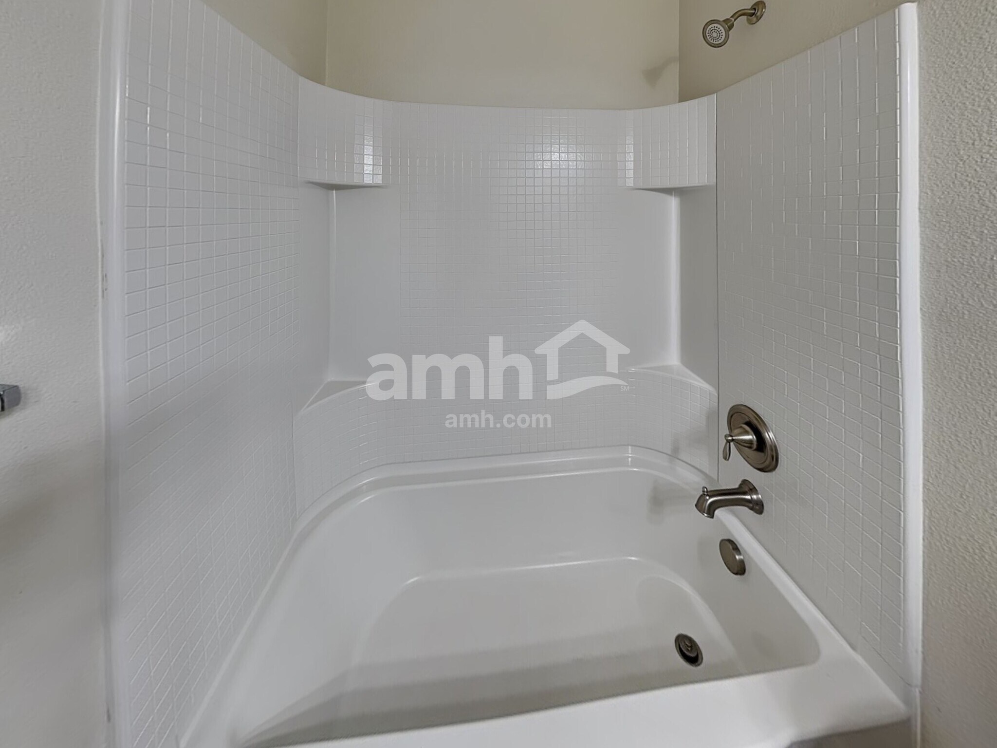 Building Photo - 9128 NE 167th Ct