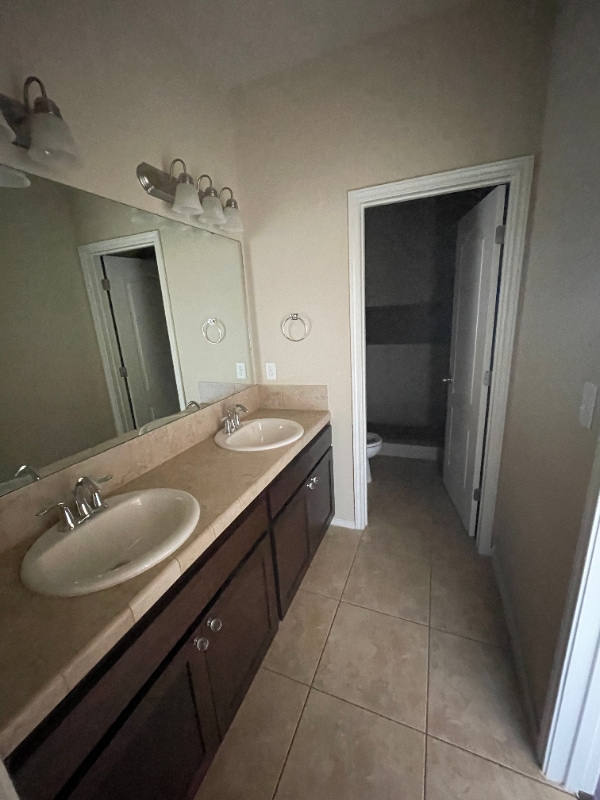 Building Photo - 5808 Montevista Dr