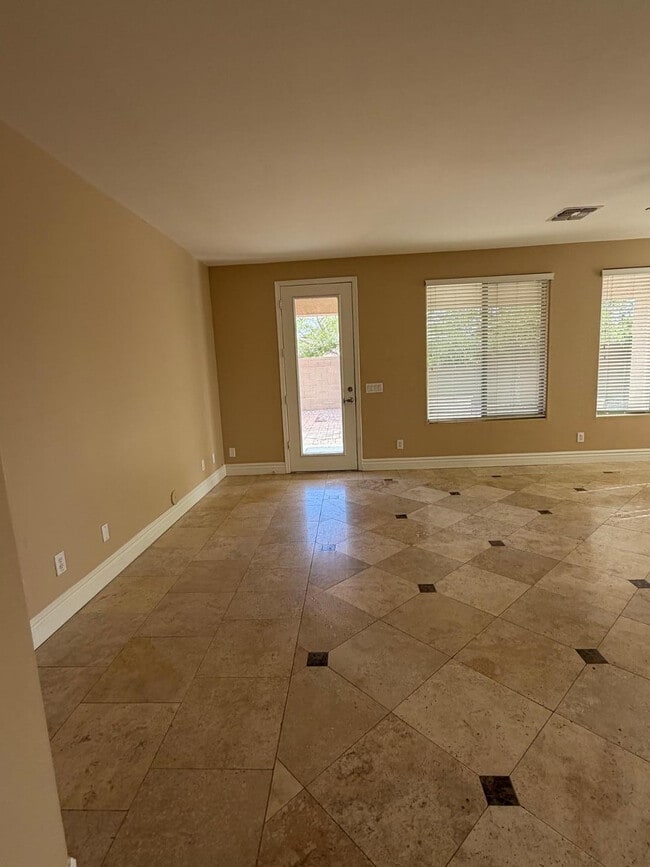 Building Photo - 3436 E Casa Mader Dr