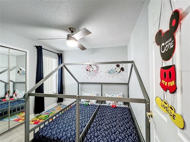 Building Photo - 2731 N Poinciana Blvd