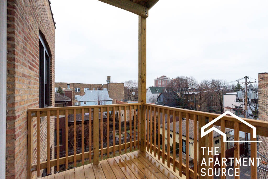Building Photo - 4409 N Seeley Ave