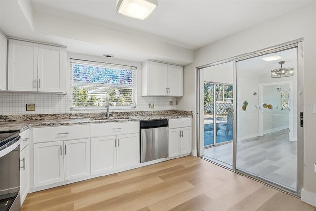 Building Photo - 1801 62nd Terrace S