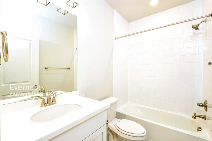 Building Photo - 6936 Hidden Cv Ct