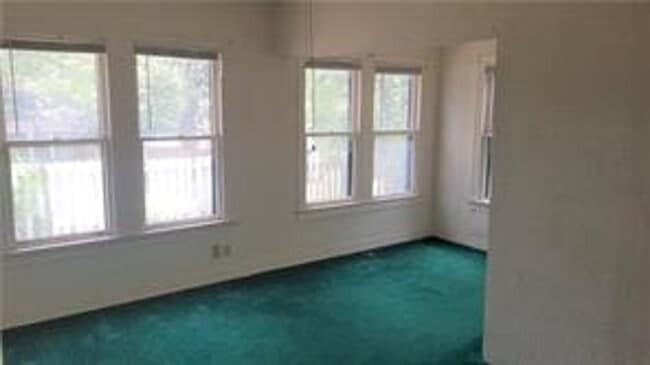 Building Photo - 103 E 34th St