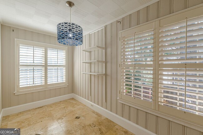 Building Photo - 1957 Walker Ave