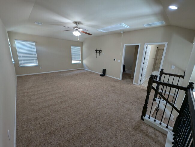 Upstairs bonus room - 2432 Etta May Ln
