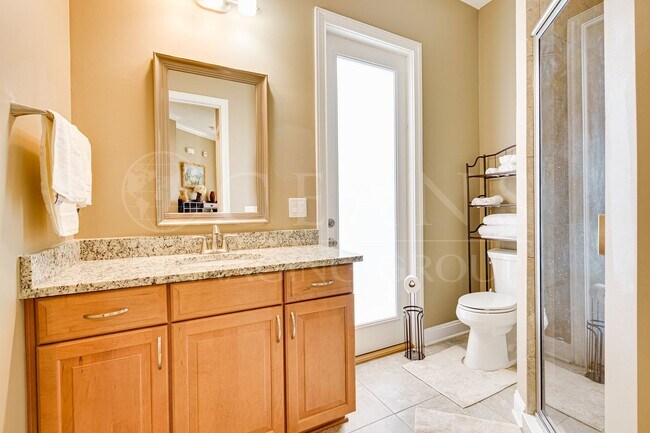 Building Photo - Welcome to Coastal Living at its Finest!