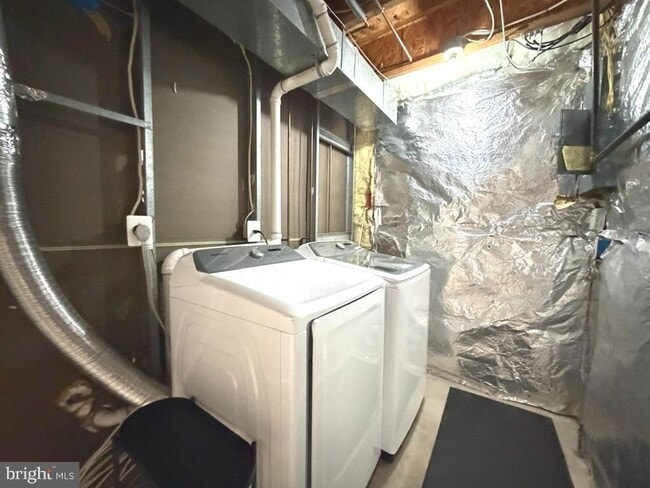 Building Photo - 249 Edge Creek Ln