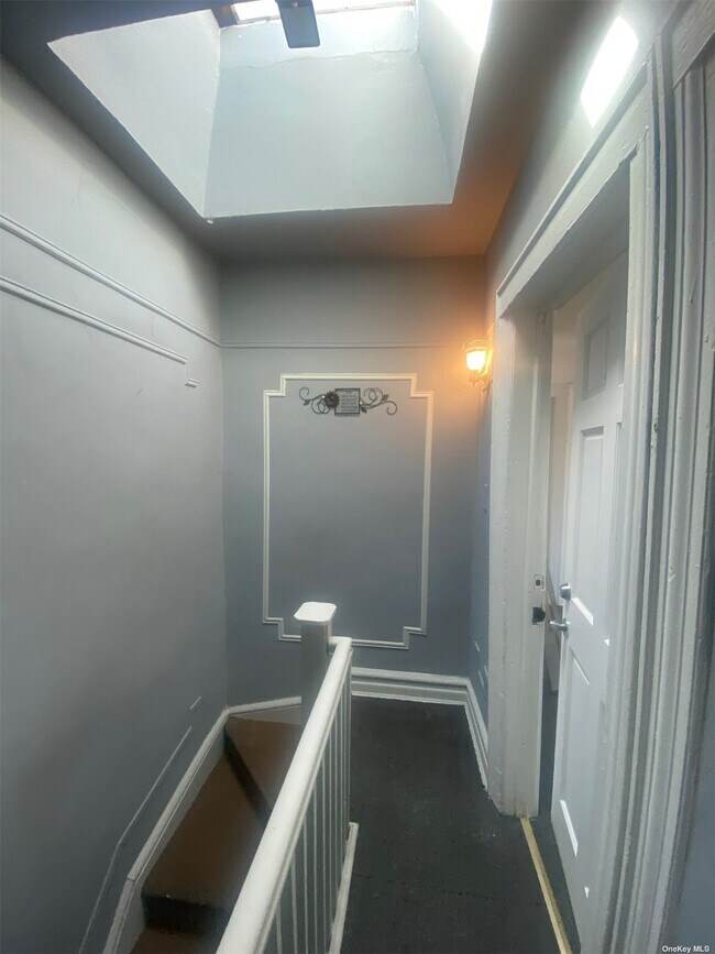 Primary Photo - 93-02-93-74 74th Pl