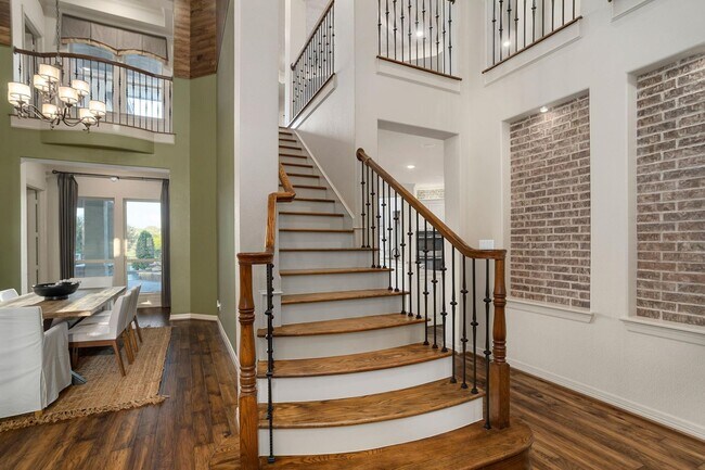 Building Photo - 2607 Hollingsworth Pine Ln