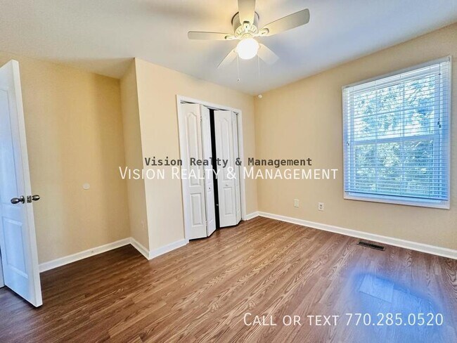 Building Photo - 4841 Ventnore Pl