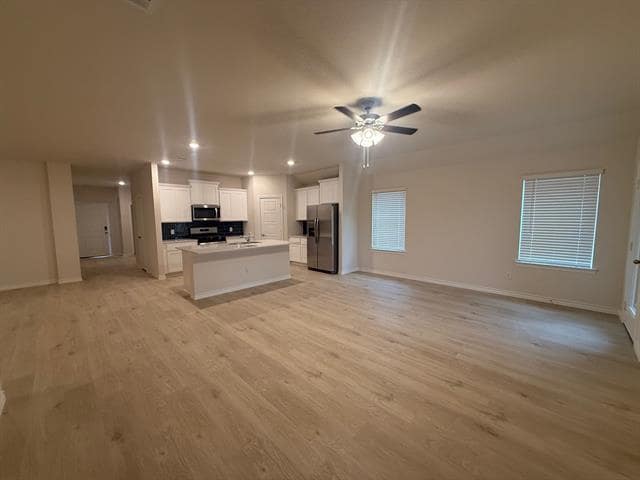 Building Photo - 1913 Windy Banks Dr