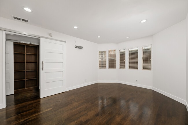 Building Photo - 24 Westwind St