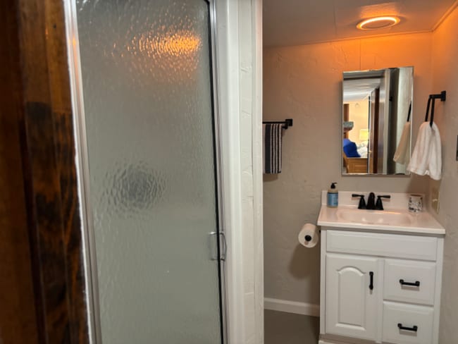 Building Photo - 56 Captain Thomas Rd