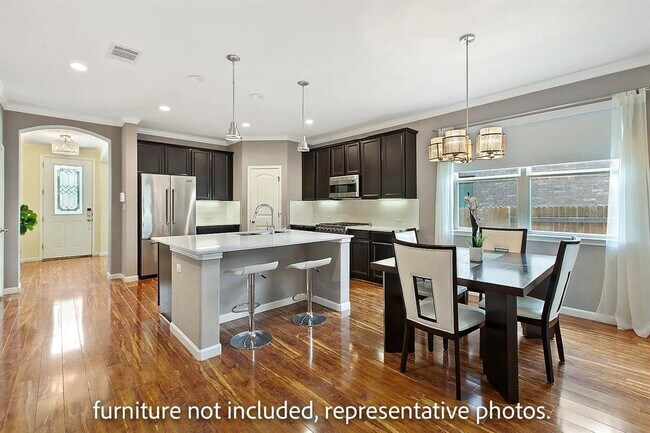 Building Photo - 2777 Santa Ana Ln