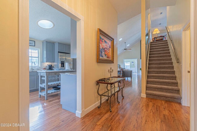 Building Photo - 6236 Clover Bend Dr