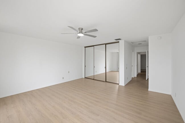 Building Photo - 72460 Rodeo Way