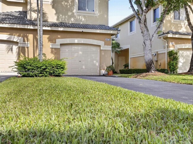 Building Photo - 2475 Cordoba Bend
