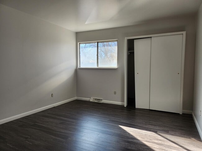 Building Photo - 2739 Leisure Dr