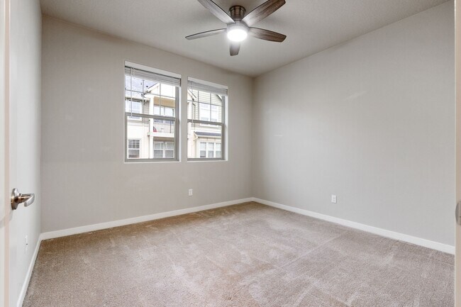 Building Photo - 17181 SW Snowdale St