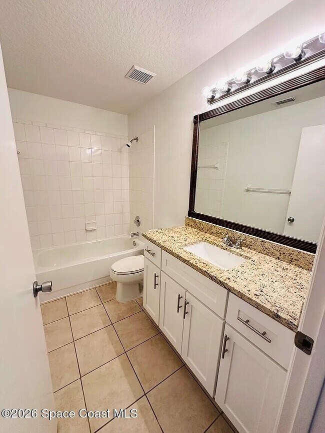 Building Photo - 130 Norwood Ave