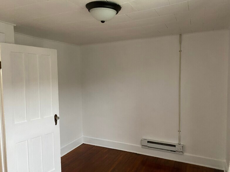 Building Photo - 60 Hudson Ave