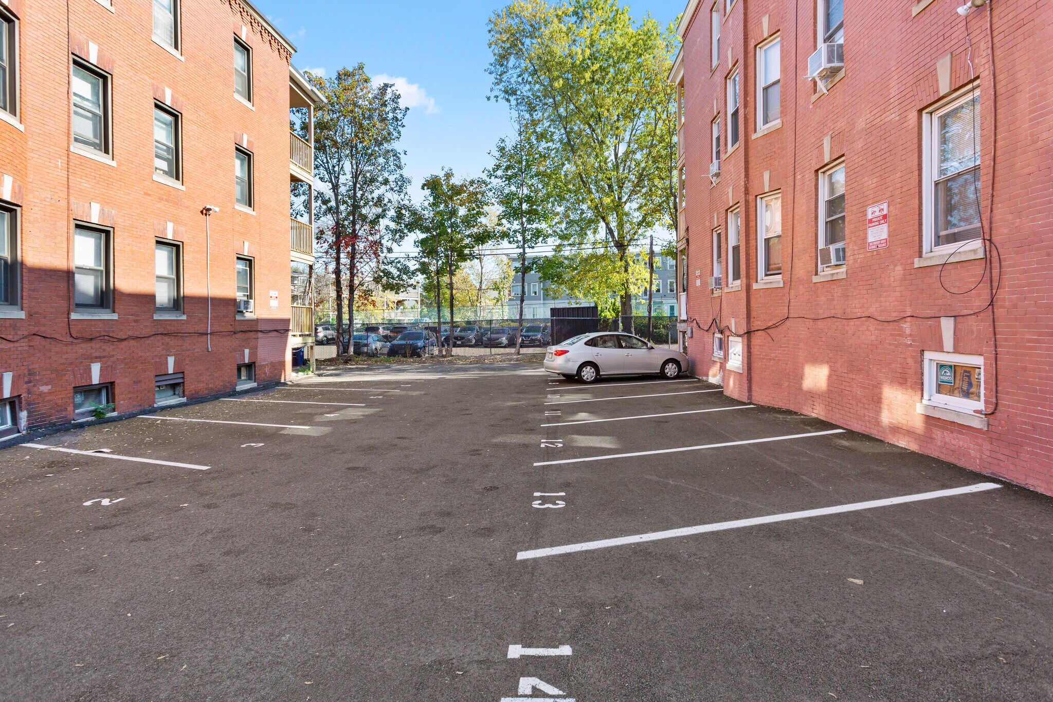 Building Photo - 510 Talbot Ave