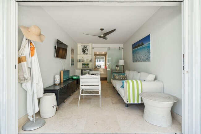 Building Photo - 2784 S Ocean Blvd