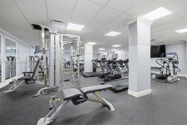 Building Photo - 3546 S Ocean Blvd