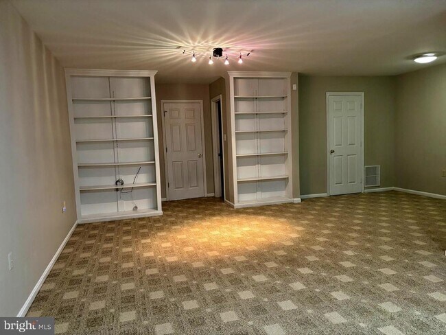 Building Photo - 46336 Haven Terrace