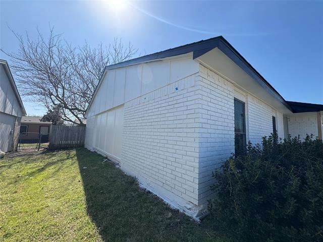 Building Photo - 4945 Wampler Dr