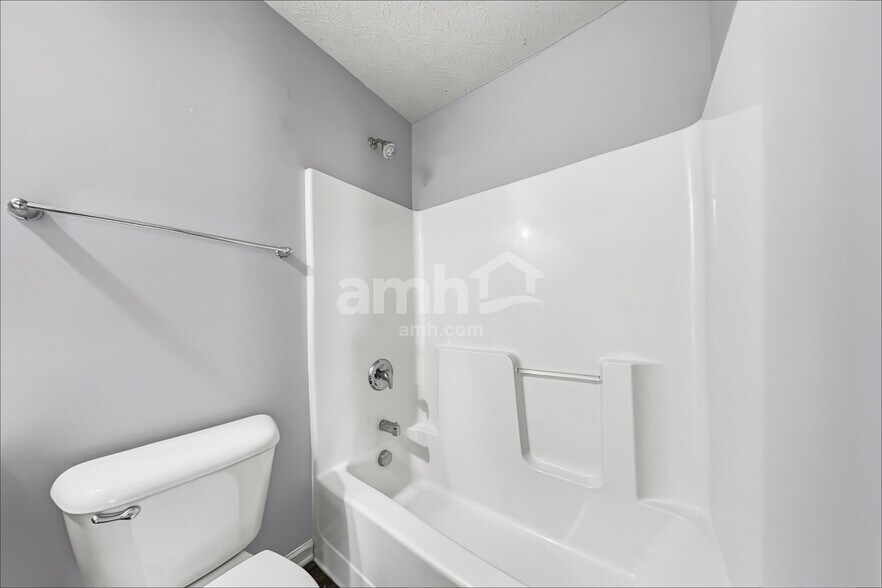 Building Photo - 1141 Promenade Dr