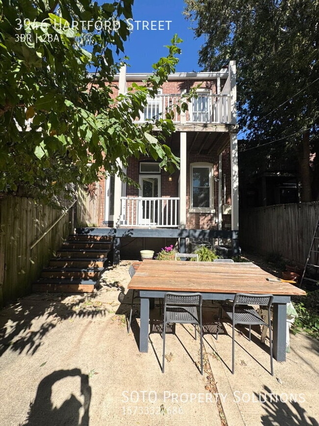 Building Photo - 3946 Hartford St