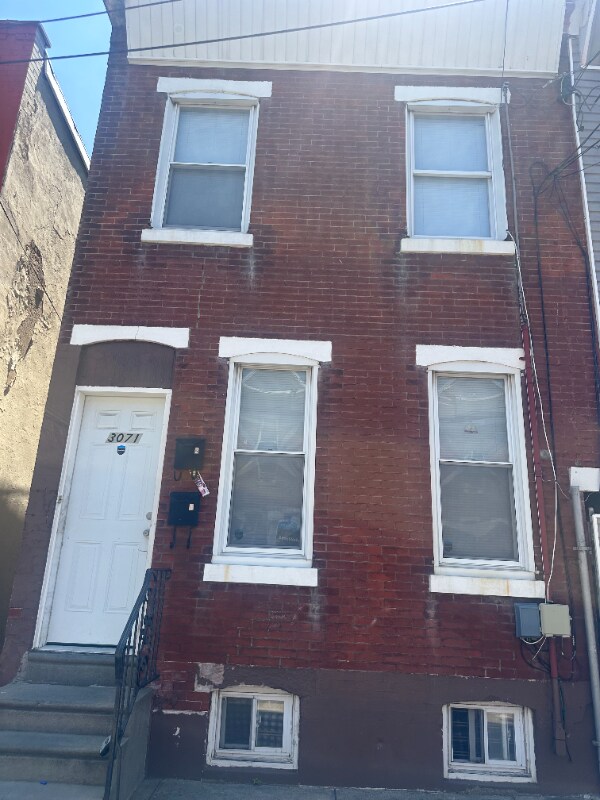 Primary Photo - 3071 Martha St