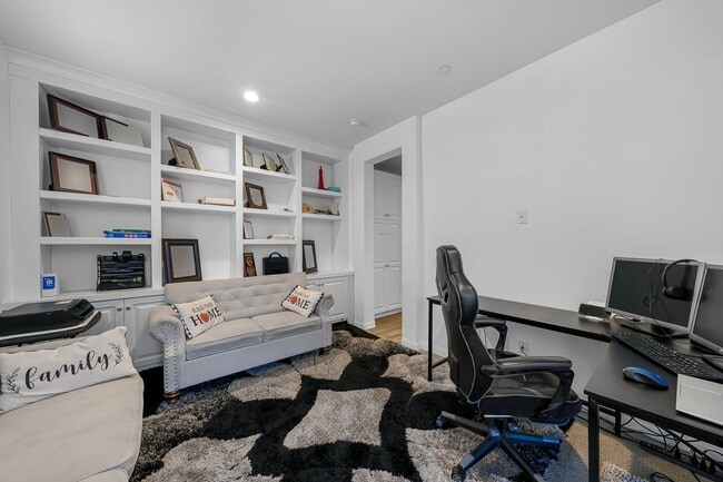 Building Photo - Chula Vista home for rent