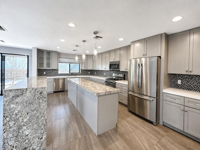 Building Photo - 4 Saturn Cir