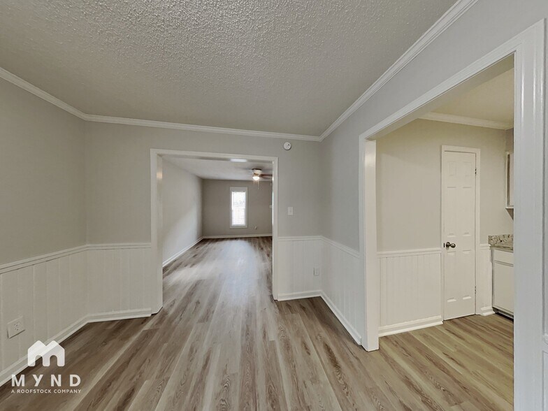 Building Photo - 4040 Lehi Dr
