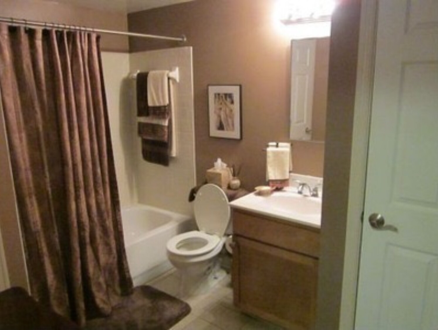 Building Photo - 1549A N Van Dorn St