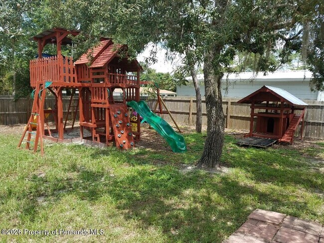 Building Photo - 6289 Freeport Dr