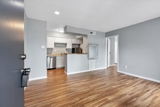 Building Photo - 13151 Walden Rd