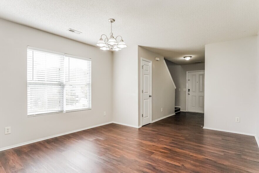 Building Photo - 953 Mailwood Dr
