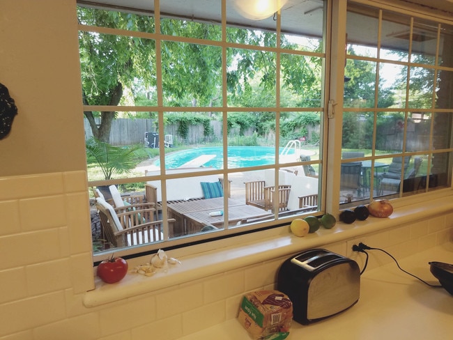 Building Photo - Terrace