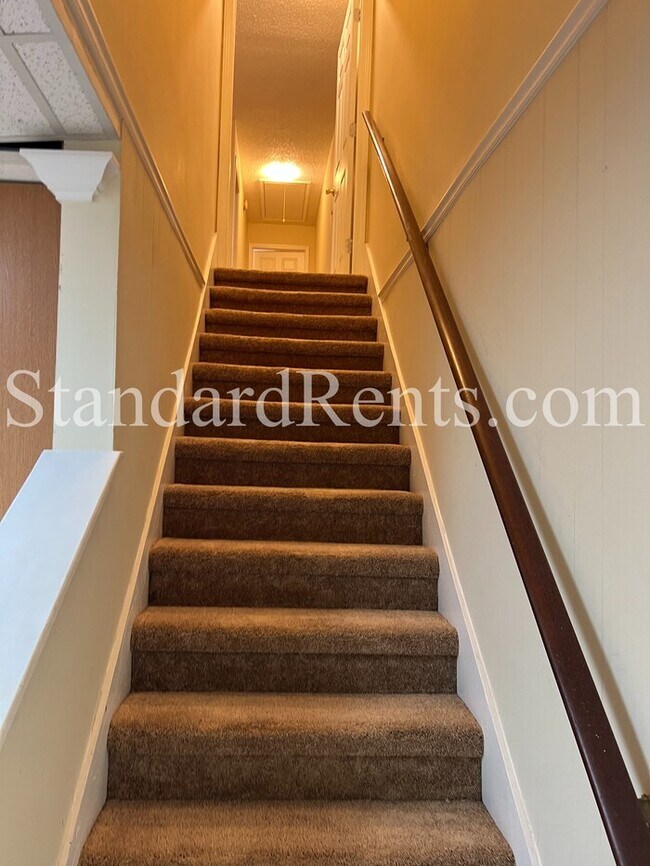 Building Photo - 6320 Cooper St