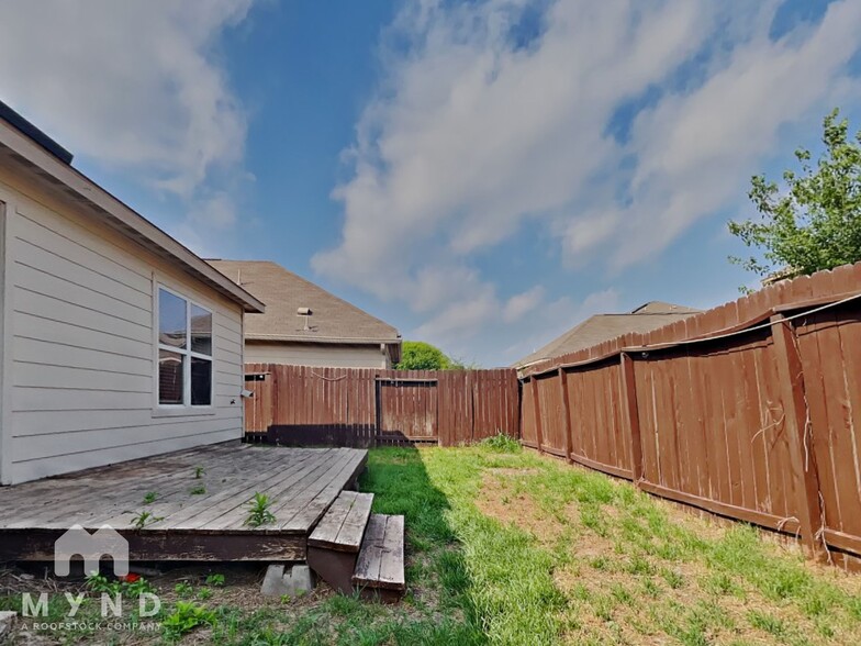Building Photo - 1680 Amy Dr