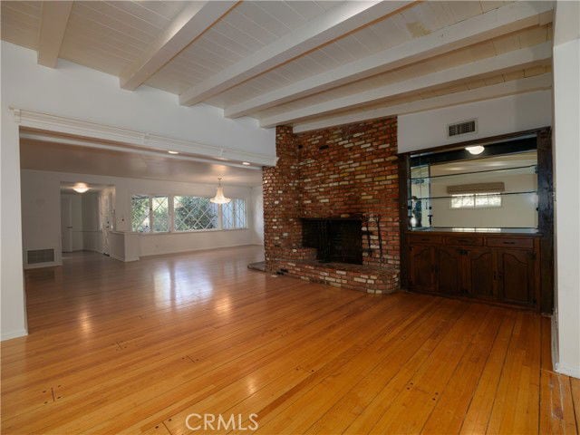 Building Photo - 4539 Hayvenhurst Ave