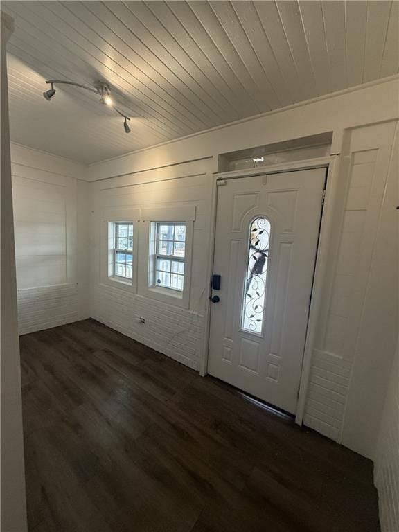 Building Photo - 1625 Wilson Ave