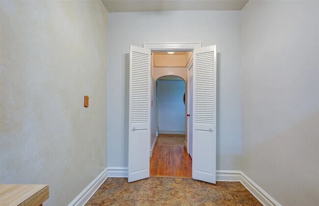 Building Photo - 76-66 Austin St