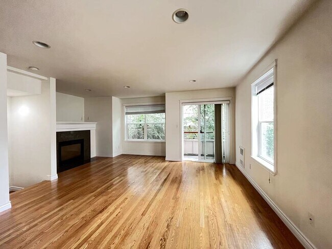 Building Photo - 1428 NW 59th St