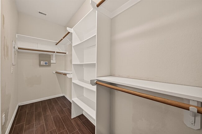 Building Photo - 12107 Redbud Brook Trail